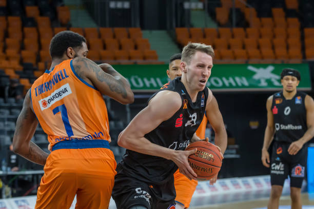 到这些不屈 到这些不屈