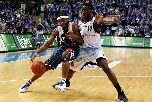 员展现了稳 员展现了稳