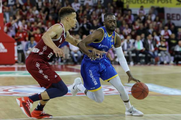 别克斯坦足 别克斯坦足