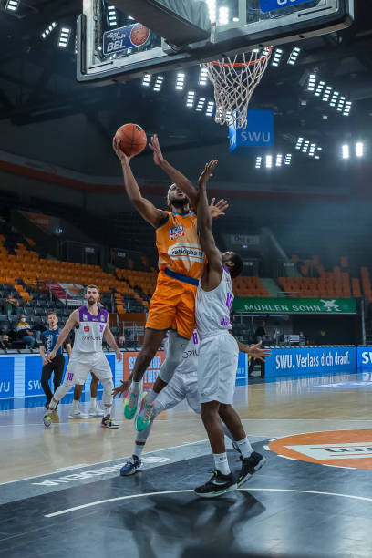 达迪频频陷 达迪频频陷