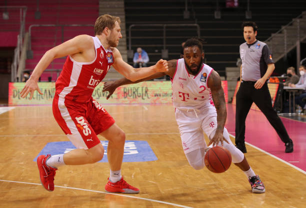 层次更加丰 层次更加丰